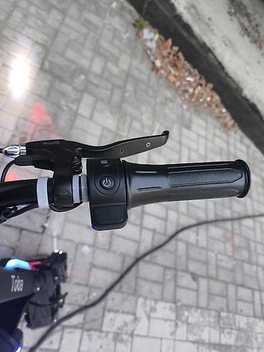 dvd disk: İşlənmiş Elektrik samokat 11", > 1000 Vt, > 45 km/s — 10