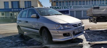 Mitsubishi: Mitsubishi Space Star: 2001 г., 1.6 л, Механика, Бензин