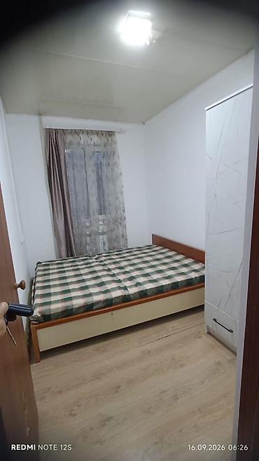 квартира с подслениям: Сдам студию с отдельной кухонной зоной. Планировка и оснащение: - — 6