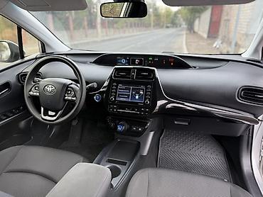 Toyota: Toyota Prius: 2021 г., 1.8 л, Автомат, Гибрид, Хэтчбэк — 5