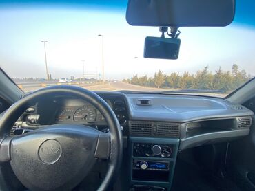 Daewoo: Daewoo Nexia: 1.5 l | 2008 il Sedan — 2