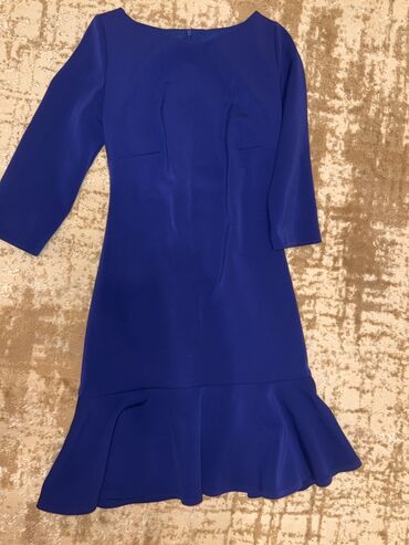 Dəstlər, kostyumlar: Qadın geyim dəsti - Qara qısa qol don: sadə, bədənə oturan siluet — 3