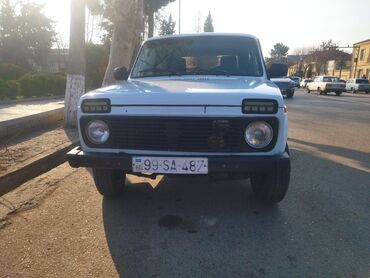 07 masin qiymetleri: VAZ (LADA) 4x4 Niva: 1.8 l | 1997 il 241243 km Sedan