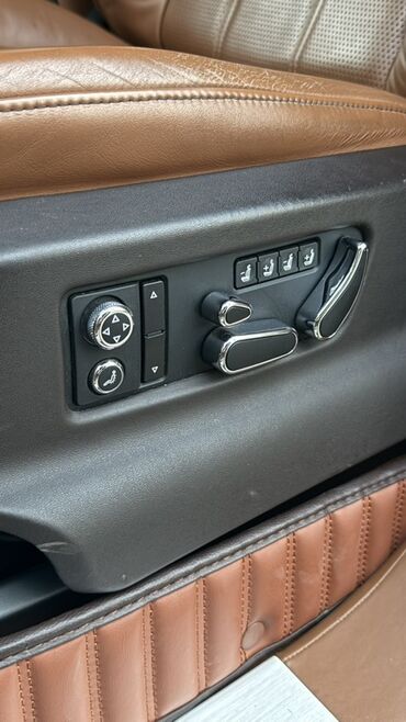 Bentley: Bentley Bentayga: 2019 г., 4 л, Автомат, Бензин, Внедорожник — 6