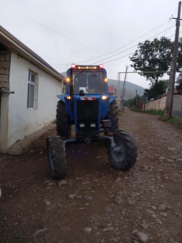 yuk maşını: Traktor Belarus (MTZ) belarus, 1987 il, 80 at gücü, motor 0.1 l, İşlənmiş