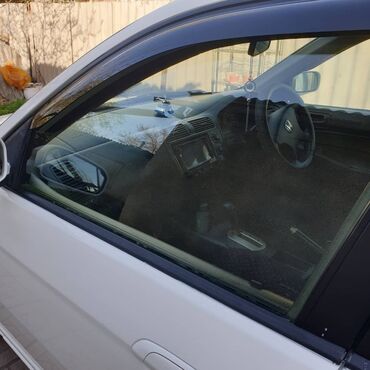 Honda: Honda Civic: 2004 г., 1.5 л, Автомат, Бензин, Седан — 28