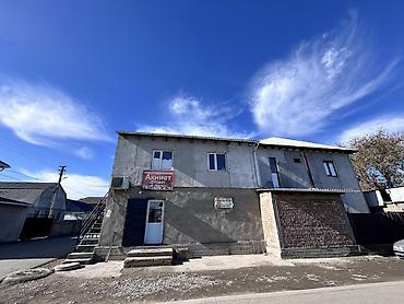 Продажа домов: Дом, 145 м², 5 комнат, Риэлтор — 4