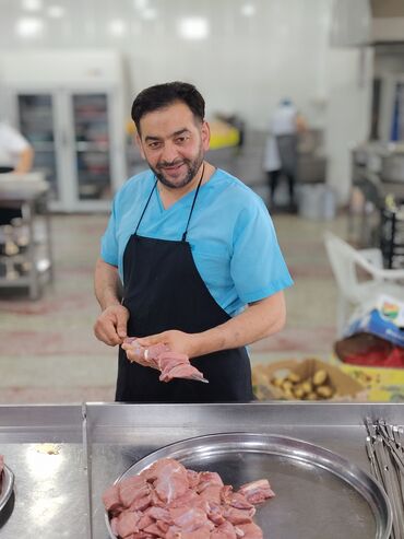 Aşpazlar: ÜnvanımCorat . Kababçıyam+ həmdə Qəssab Kimə həm Quzu kəsib Soyan həm — 12