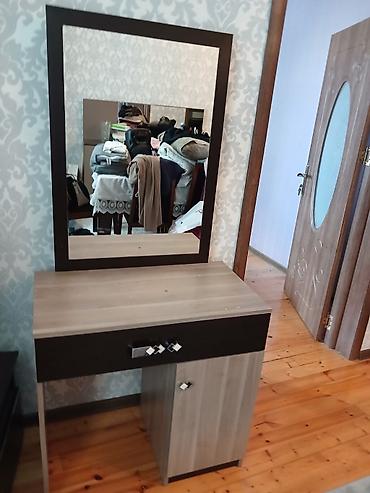 Çarpayılar: Tək nəfərlik çarpayı və döşək dəsti - Ölçü: təxmini 90x190 sm (tək — 14