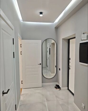 меняю квартиру на частный дом: Современная 1‑комнатная квартира с дизайнерской отделкой -