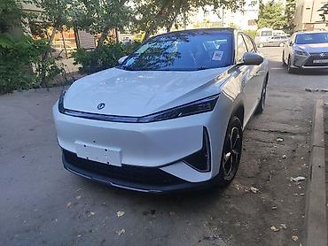 электрик фура: Dongfeng : 2025 г., Электромобиль, Кроссовер — 1