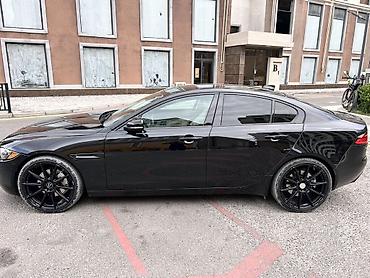 jaguar saat: Jaguar XE: 2 l | 2018 il 109800 km Sedan — 4