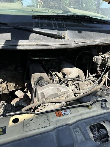 Грузовой фургон Ford Transit (поколение 2006–2013), белый