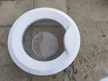 Устройства для борьбы с вредителями: Ağ rəngli, dəyirmi formalı paltaryuyan maşın qapısı. Şəffaf pəncərə