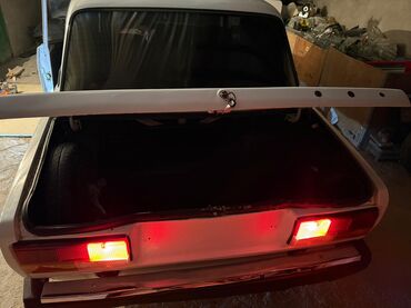 VAZ (LADA): Model: LADA (VAZ) 2107 sedan Kuzov: 4 qapı, ağ rəng Salon: klassik — 8