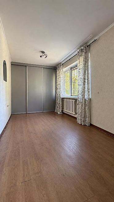 Продажа квартир: 3 комнаты, 58 м², 6 мкр 104 серия, 2 этаж — 5