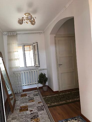 Продажа коттеджей и домов: Продаю. Дом со всеми удобствами, времянка, крытый двор, баня — 6