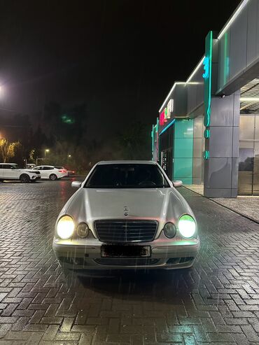 Mercedes-Benz: Mercedes-Benz E-Class: 2001 г., 3.2 л, Автомат, Бензин, Седан