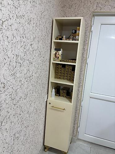 стол в кабинет: Hamisi birlikde 500azn yalnız mebeller satılır guzgulu 350azn tek — 2