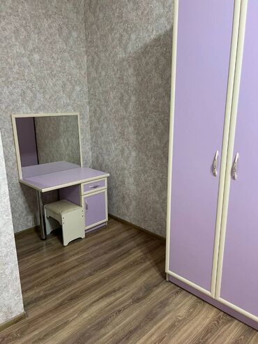 Uzunmüddətli kirayə mənzillər: Mənzil kirayə verilir. 3 otaq, 17.2 mərtəbə, 90 kv. Azadlıq — 8