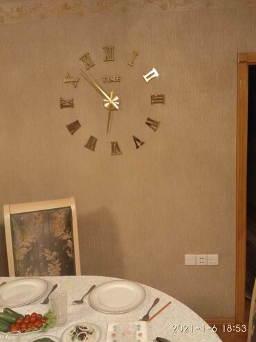 Ev saatları: Divar saatları, Mexaniki, Saniyə əqrəbi — 5