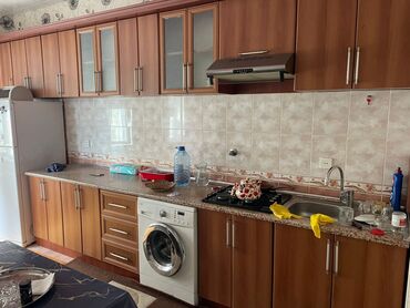 taxta metbex mebelleri: Mətbəx mebeli 330 azn yuxarı və aşağı şkaflardan ibarətdir Əla