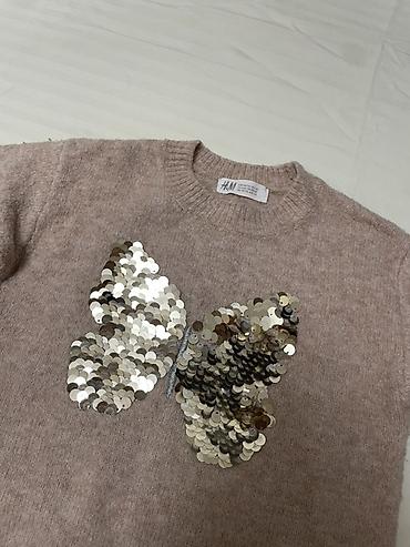 детские кофты: Детский свитер H&M с пайетками «бабочка» - Модель: трикотажный — 2