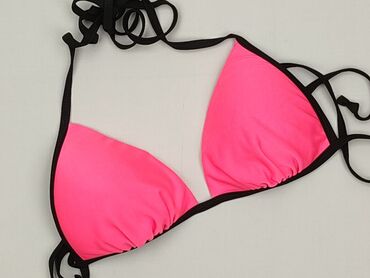 krótkie dopasowane spodenki: Bikini top