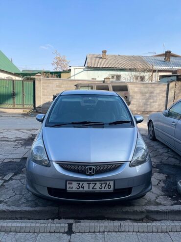 Honda: Honda Fit: 2006 г., 1.3 л, Вариатор, Бензин