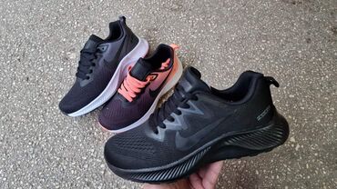 Women's Sneakers and athletic shoes: Extra cena od 36 do 41 za samo 2900 din p b — 2