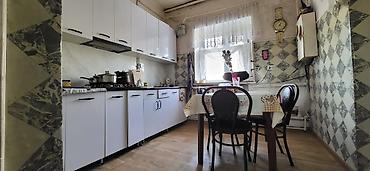 Продажа коттеджей и домов: Продам дом с мебелью. 📍Город Кант,ул.Куйбышева. В доме 5 жилых комнат — 5