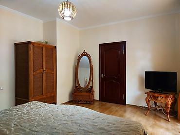 Продажа квартир: 4 комнаты, 130 м² — 10