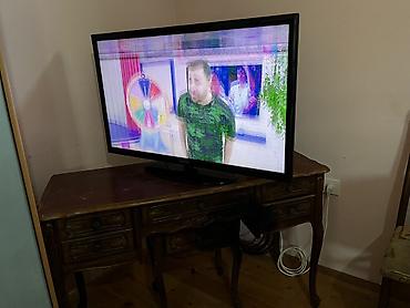 smart tv ram: Samsung LED televizor, model UE40EH5300W. Xüsusiyyətlər: - Ekran: 40 — 2