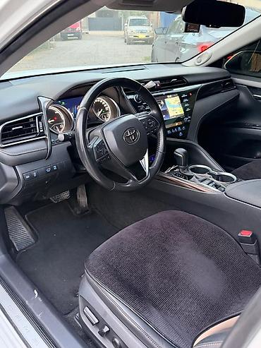 накладка на камри: Toyota Camry: 2020 г., 2.5 л, Автомат, Гибрид, Седан — 6