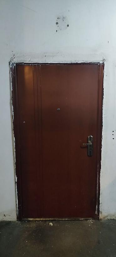 şüşə qapi: Seyf qapi
120azn qiymet sondur
Kubinka 5877 leli — 1