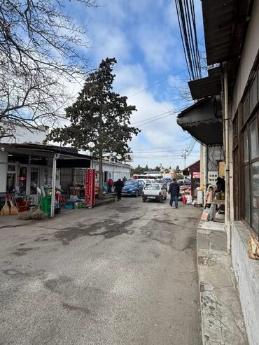 ayliq kiraye: Obyekt-300 Ev-400 İkisi biryerdə 700 AZN Obyekt ve ev kirayə verilir