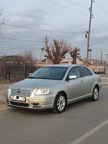 срочно продать машину: Toyota Avensis: 2003 г., 1.8 л, Механика, Бензин, Седан