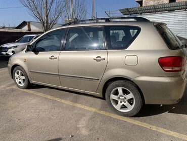 Toyota: Toyota Avensis Verso: 2003 г., 2 л, Вариатор, Бензин, Минивэн