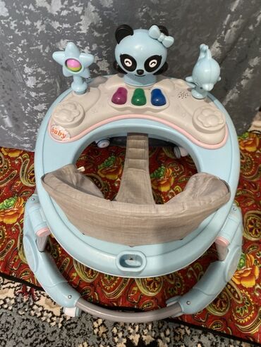 изи волкер чарли: Детские ходунки Babywalker, голубого цвета Особенности: - Круглая