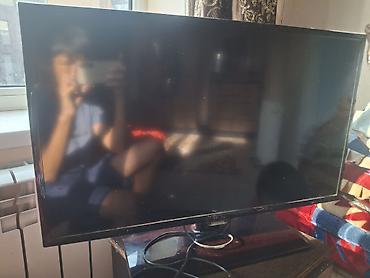 android box: Телевизор/монитор с плоским экраном, диагональ примерно 22–24". - Тип — 1