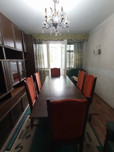 обеденный стол: Конок бөлмөсү үчүн үстөл жана отургуч, Колдонулган, Өзү алып кетүү, түсү - Күрөң