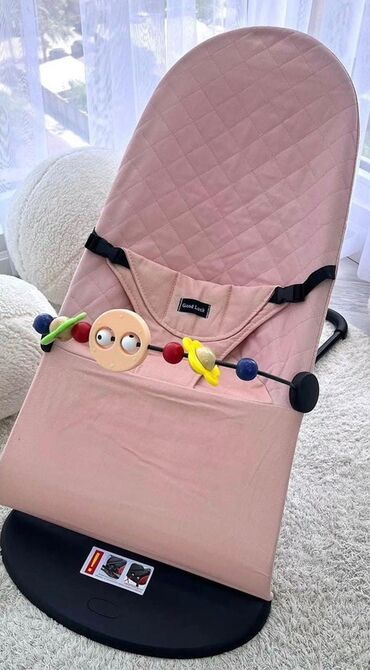 мантия для детей: Детский шезлонг, Б/у, Качалка, Другой материал, цвет - Розовый