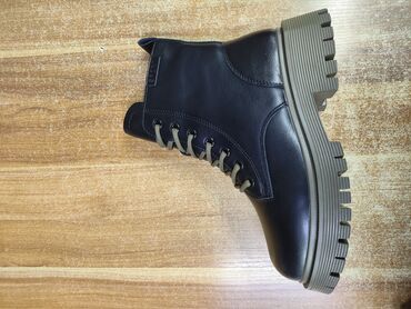 Ботинки и ботильоны: Остаток. 50 пар бар . озу оптом баасы 1300, 1500,1800 болгон товарлар — 15