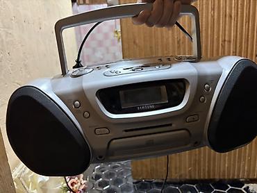 Samsung portativ stereo maqnitofon-boombox - FM/AM radio tuner