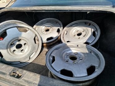 оригинальные диски ауди 100 с4: Литые Диски R 15 Audi, Комплект, отверстий - 4, Б/у