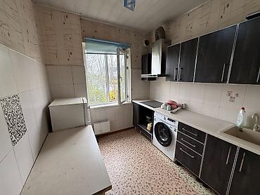 абдурахманова: 2 комнаты, 44 м², 8 мкр Индивидуалка, 2 этаж, Косметический ремонт — 1