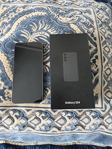 galaxy z fold 2: Samsung Galaxy S24 (SM‑S921B/DS), цвет графитовый - Экран: 6.2" — 2