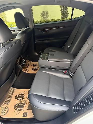 Lexus: Lexus ES: 2017 г., 2.5 л, Вариатор, Гибрид, Седан — 24