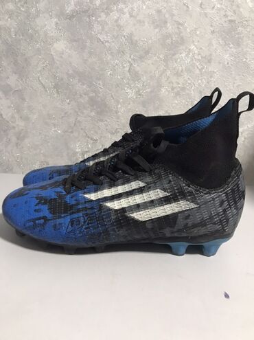 бутсы размер 36: Футбольные бутсы Adidas с высоким верхом, обеспечивающим поддержку