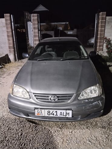 логан 2: Toyota Avensis: 2002 г., 1.8 л, Автомат, Бензин, Хэтчбэк